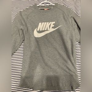 Nike sweatshirt